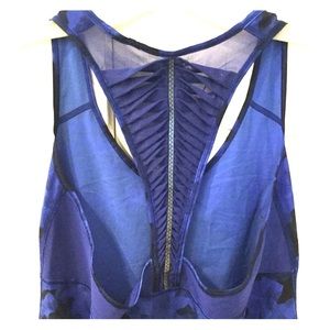 Lululemon luxtreme top